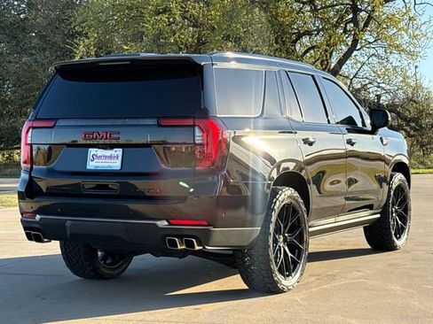 Used 2025 GMC Yukon AT4 Ultimate AWD/4WD image 9