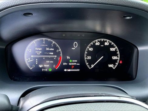 Used 2025 Honda HR-V Sport image 12