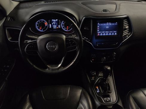 Used 2019 Jeep Cherokee Latitude Plus w/ Comfort/Convenience Group image 22