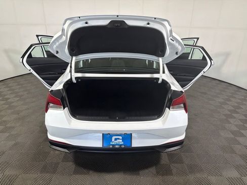 Used 2023 Hyundai Elantra SEL FWD image 21