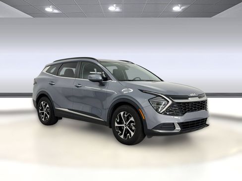 Used 2025 Kia Sportage EX w/ Premium Package FWD image 7