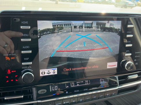 Certified 2023 Toyota Sienna Platinum AWD/4WD image 25