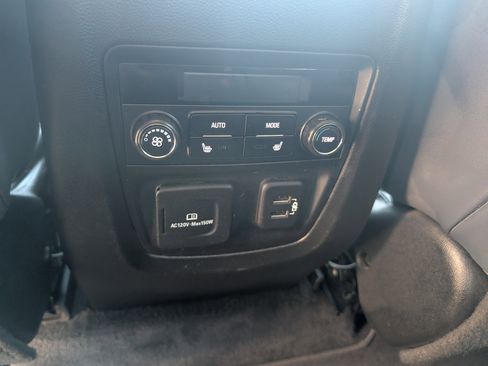 Used 2019 Buick Enclave Premium w/ Experience Buick Package image 25