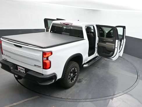 Used 2024 Chevrolet Silverado 1500 ZR2 w/ Technology Package AWD/4WD image 36
