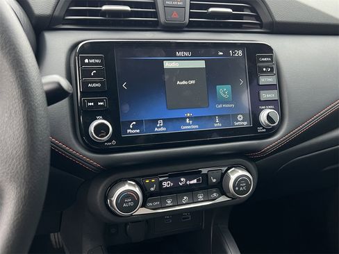 New 2025 Nissan Versa SR w/ Trunk Package image 11