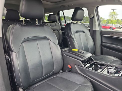 Used 2021 Jeep Grand Cherokee L Limited AWD/4WD image 11