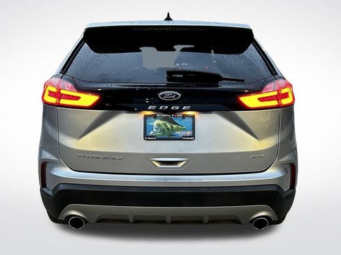 Used 2022 Ford Edge Titanium image 5