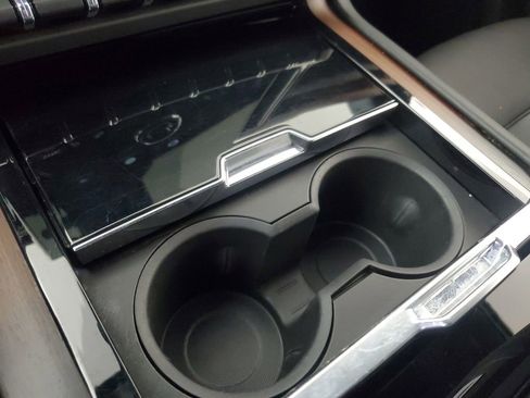 Used 2025 GMC Yukon Denali image 31