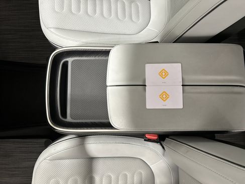 Used 2024 Rivian R1T Adventure AWD/4WD image 29