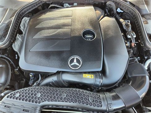 Used 2019 Mercedes-Benz C 300 4MATIC Sedan image 30