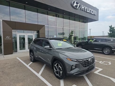 Certified 2024 Hyundai Tucson Limited AWD/4WD image 7