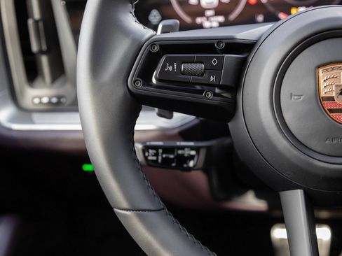 Certified 2026 Porsche Cayenne S AWD/4WD image 15