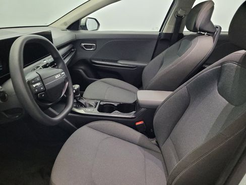 Used 2025 Kia K4 FWD image 17