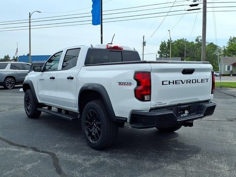Used 2023 Chevrolet Colorado Trail Boss w/ Technology Package AWD/4WD image 15