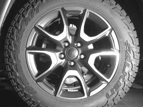 Used 2025 Jeep Compass Trailhawk AWD/4WD image 14