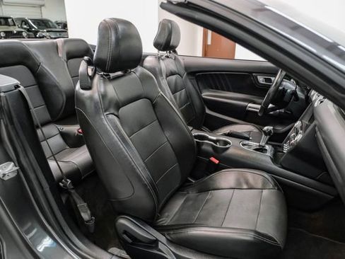Used 2018 Ford Mustang Premium image 39