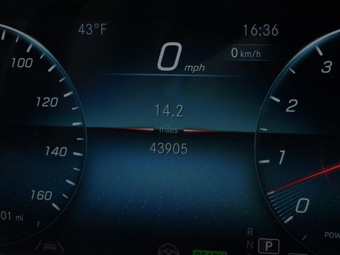 Used 2020 Mercedes-Benz GLE 450 4MATIC image 19