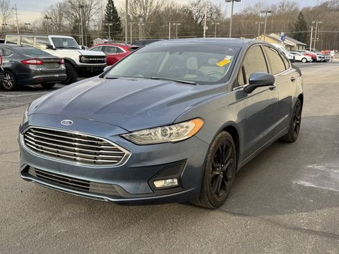 Certified 2019 Ford Fusion SE w/ Equipment Group 151A image 3