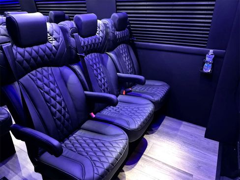 Used 2024 Mercedes-Benz Sprinter 3500 image 16