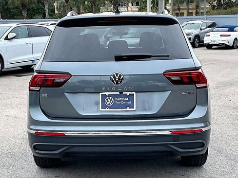 Certified 2024 Volkswagen Tiguan SE w/ Panoramic Sunroof Package image 6