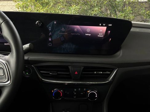 Used 2025 Buick Encore GX Preferred FWD image 25