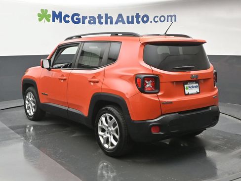 Used 2015 Jeep Renegade Latitude FWD image 25