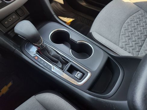 Used 2023 Chevrolet Equinox LS w/ LS Convenience Package image 25