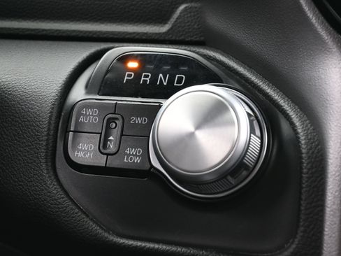 Used 2020 RAM 1500 Laramie w/ Sport Appearance Package AWD/4WD image 37