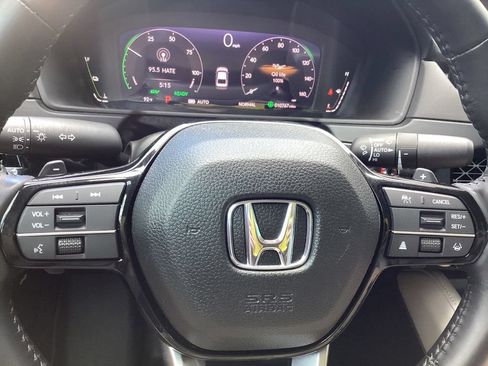 Used 2024 Honda Accord Touring image 19