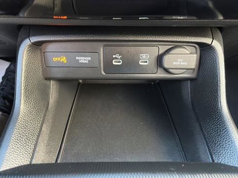 Used 2025 Honda Civic Sport image 22