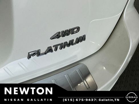 Used 2020 Nissan Pathfinder Platinum w/ Cargo Package AWD/4WD image 4