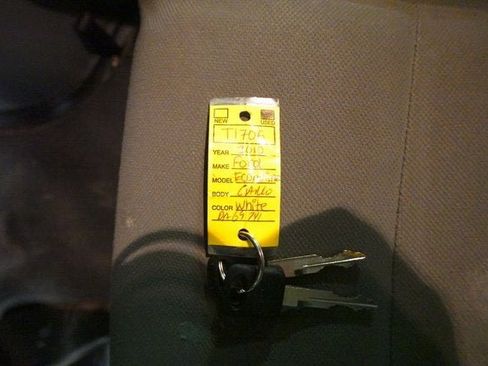 Used 2010 Ford E-350 and Econoline 350 Super Duty image 24