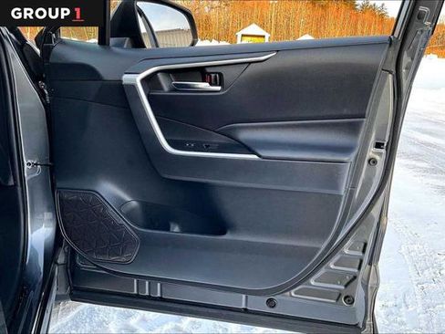 Certified 2021 Toyota RAV4 XLE w/ Convenience Package image 23