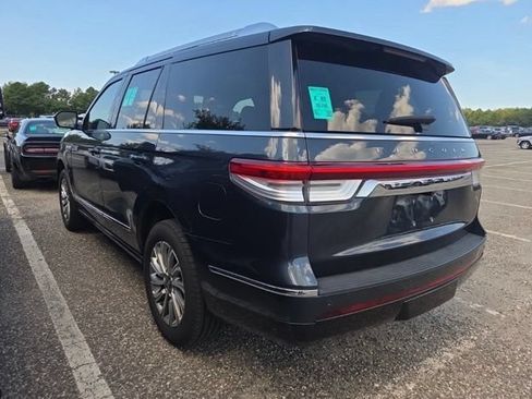 Used 2024 Lincoln Navigator Premiere AWD/4WD image 3