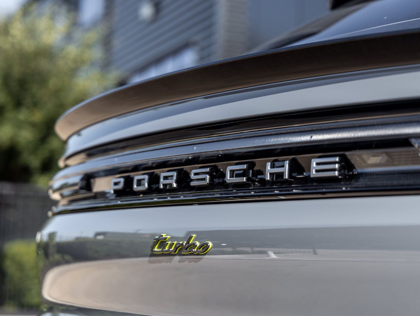 Certified 2025 Porsche Cayenne Turbo AWD/4WD image 14