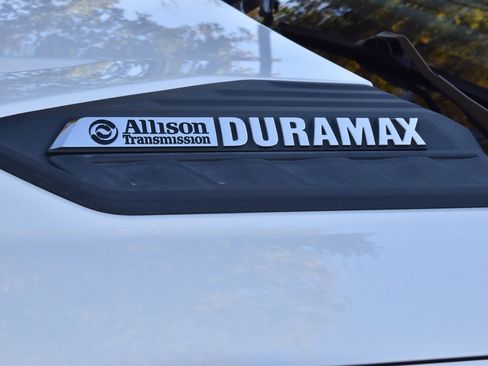 Used 2022 Chevrolet Silverado 2500 LTZ w/ LTZ Plus Package image 41