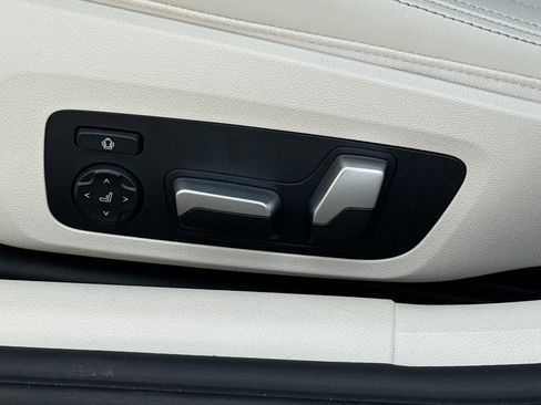 New 2026 BMW M850i xDrive image 25