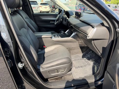 Used 2024 MAZDA CX-90 3.3 Turbo w/ Preferred Plus AWD/4WD image 30
