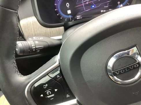 Used 2023 Volvo S90 B6 Ultimate image 34