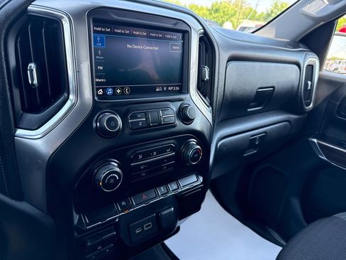 Used 2019 Chevrolet Silverado 1500 LT w/ Z71 Off-Road Package AWD/4WD image 7