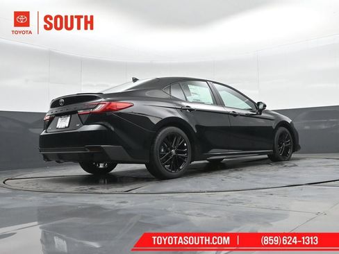 New 2026 Toyota Camry SE w/ Convenience Package image 32