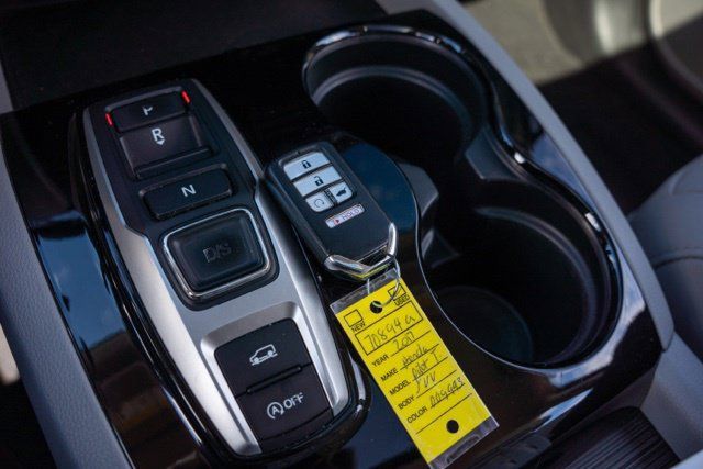 Used 2017 Honda Pilot Touring image 23