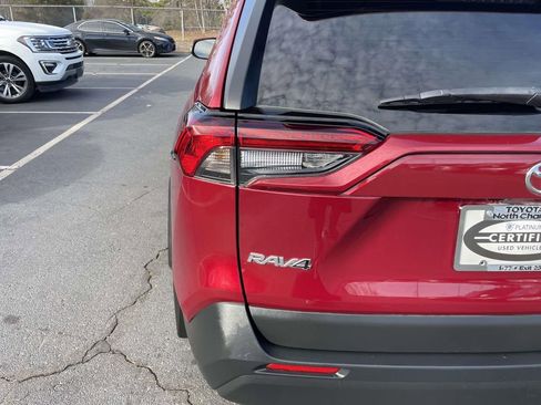 Used 2023 Toyota RAV4 XLE Premium image 20