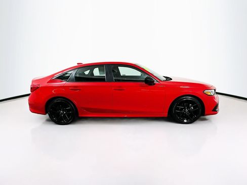 Used 2023 Honda Civic Sport image 11