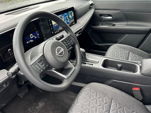 New 2026 Nissan Kicks SV image 10