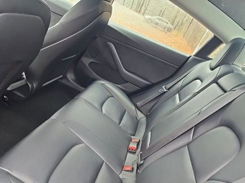 Used 2023 Tesla Model 3 Standard Range RWD image 4