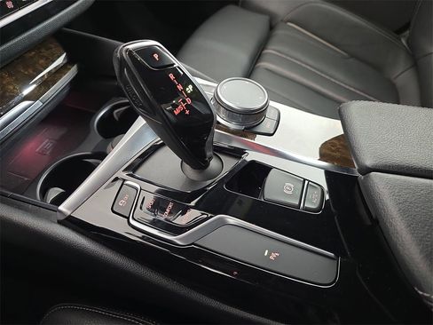 Used 2019 BMW 540i xDrive w/ Convenience Package image 27