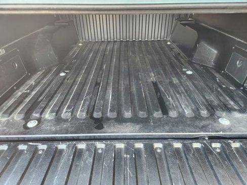 Used 2017 Toyota Tacoma Limited image 34