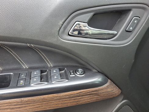 Used 2021 GMC Canyon Denali image 12