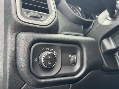 New 2026 RAM 3500 Tradesman AWD/4WD image 32
